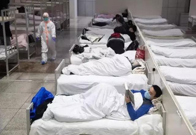 万物皆有裂痕，那是光进来的地方——一位校长妈妈的开学第一课