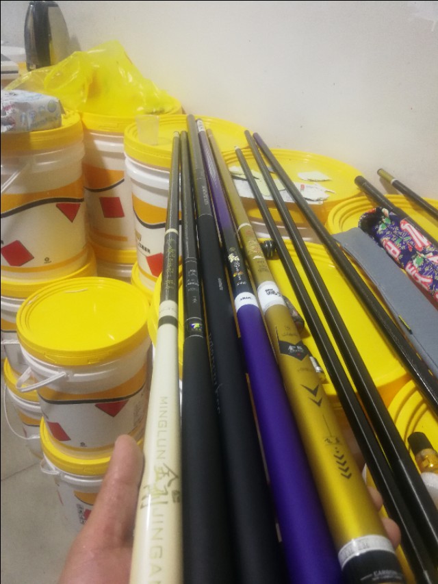 天空不做美，保养渔具逛头条