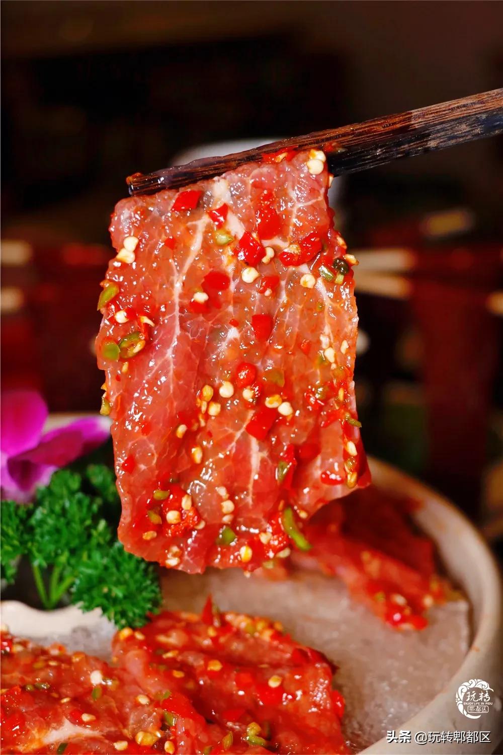 日均爆排1000+！壕涮八道硬核招牌，明星接连翻牌的巴蜀火锅来了