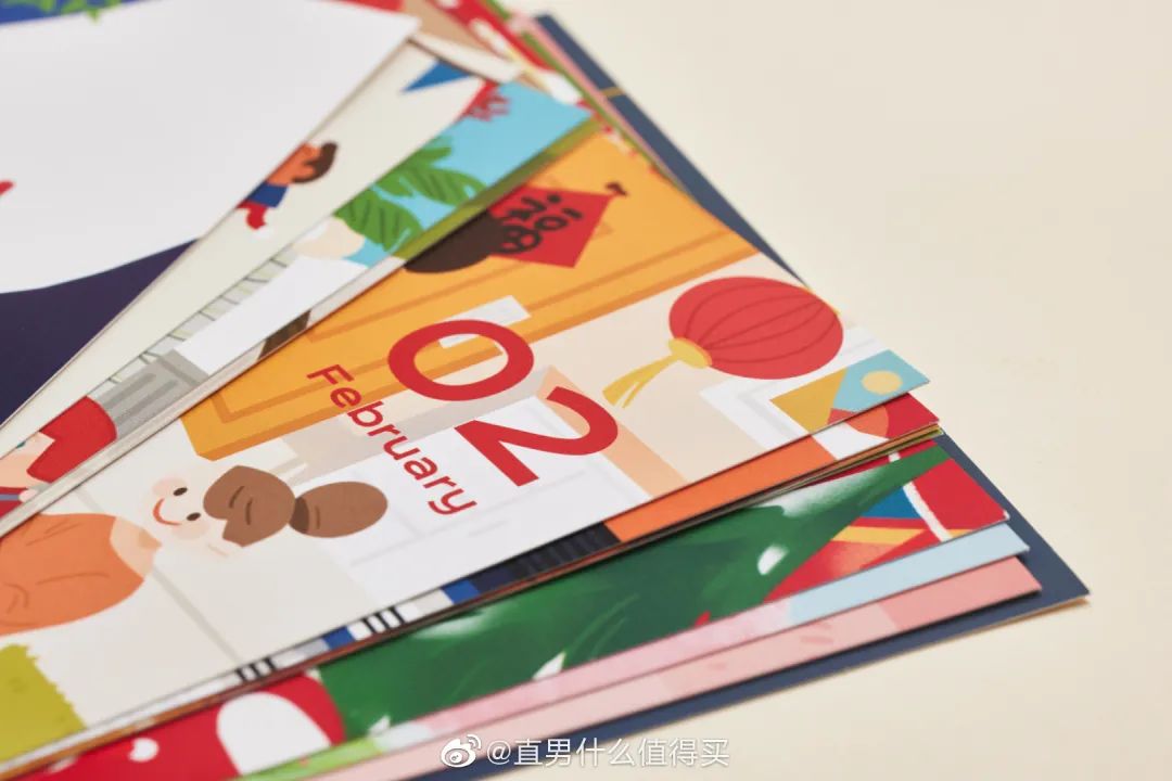 卡姿兰x必胜客的“下午茶”主题彩妆包装,梦回爱丽丝