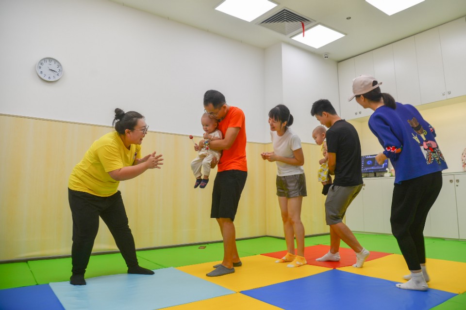 宸ц檸kids鏃╂暀涓績鏈烘瀯,宸ц檸kids鏃╂暀涓績鎵嬪伐