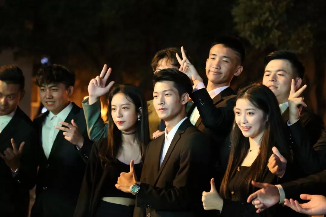 一场派对，一张面具，浪漫由你！川大锦江学院举行“假面舞会”