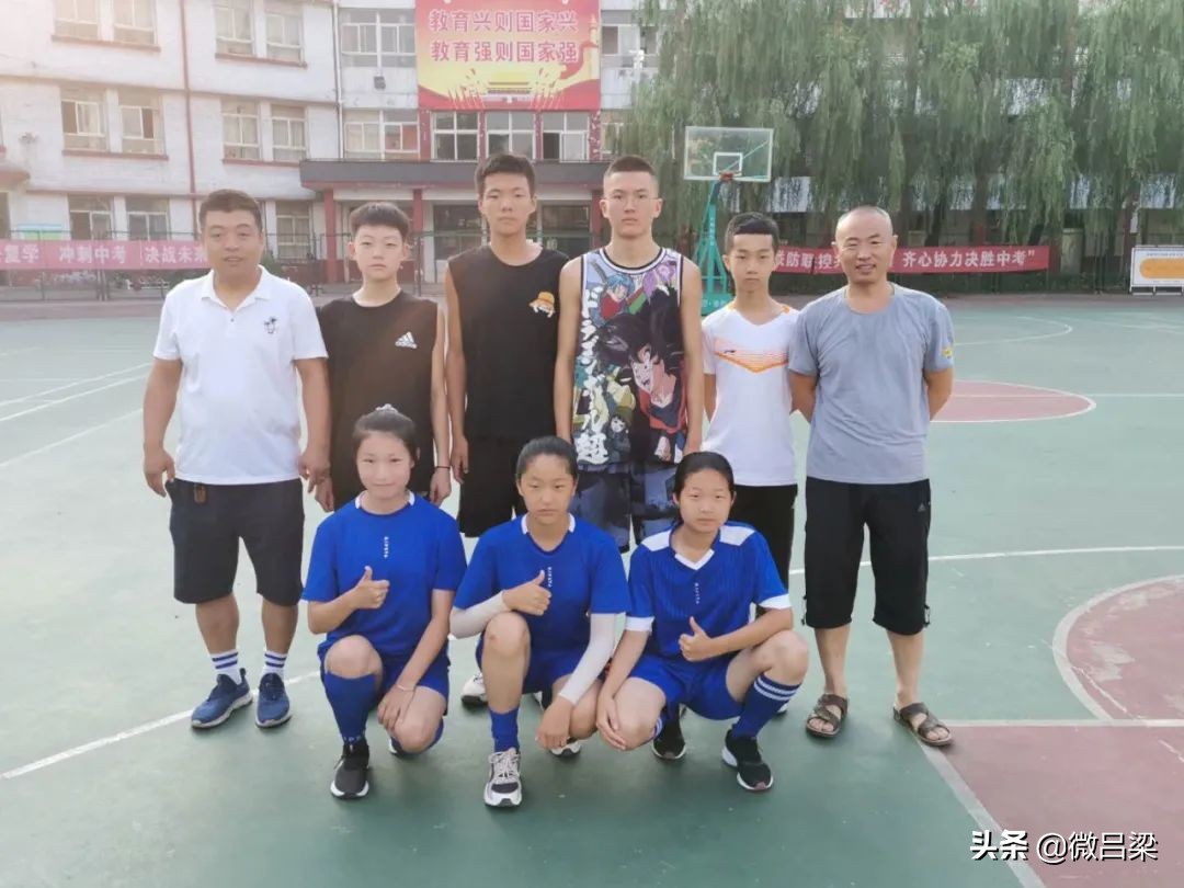 孝义各初中中考喜报