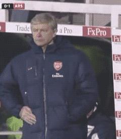 搞笑GIF段子：编辑这锅台是不是为了录视频还擦了擦？唉呀妈呀