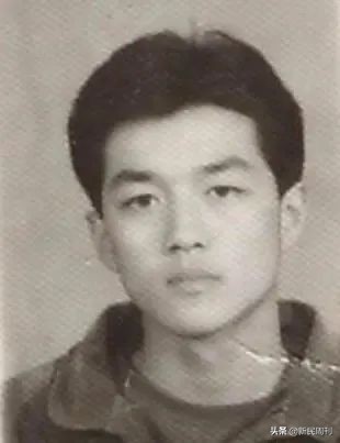 李亚鹏投资房地产欠债4000万,李亚鹏创业心酸史