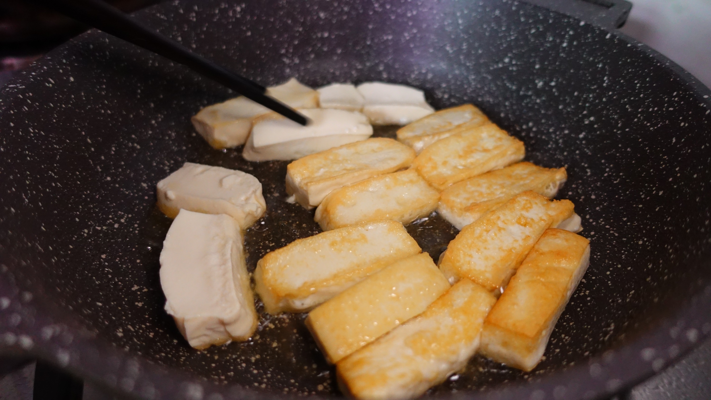 豆腐怎么处理才能不烂,豆腐老是煎烂怎么处理