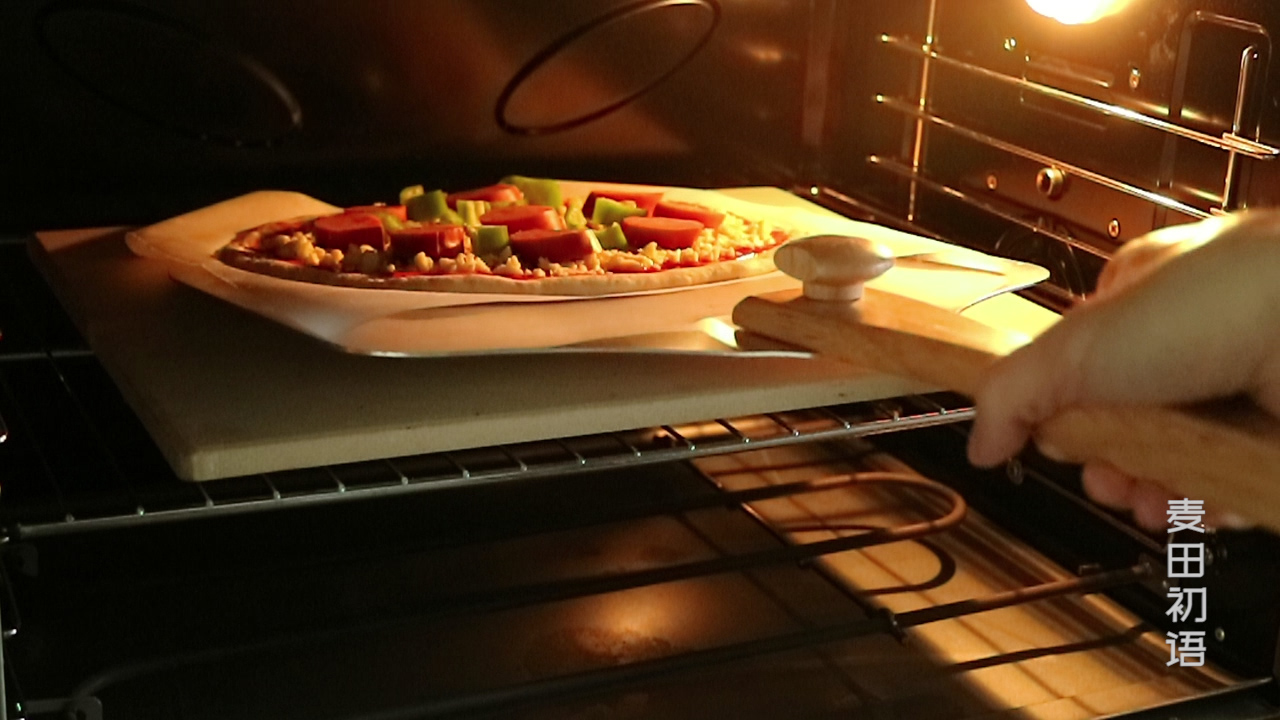 简单易学的披萨饼胚教程,意式超薄披萨饼胚家庭做法