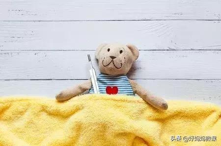 水银体温计摔碎了正确的处理方法,水银体温计摔碎了怎么处理