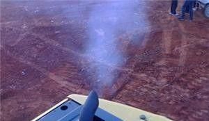 挖掘机冒黑烟严重怎么解决,挖掘机工作起来冒黑烟是怎么回事