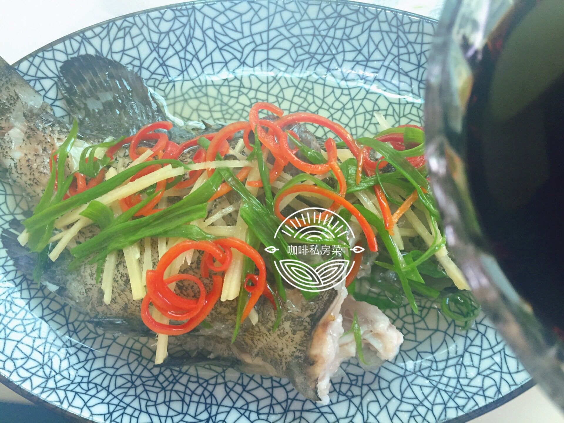 厨师长教你正宗清蒸鱼,广东五星级大厨教你做正宗清蒸鱼