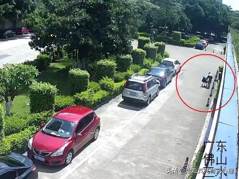 青春期“怀孕”课父母要早点给女儿上,女孩才不会傻傻地被伤害