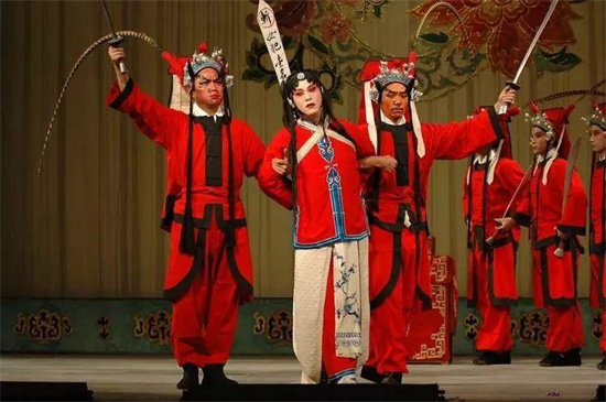 血洒白练、六月飞霜、亢旱三年，窦娥死前发的毒誓究竟有多可怕？