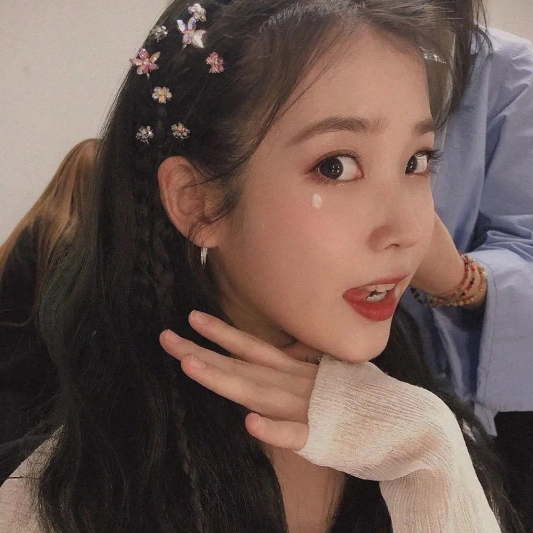 有南韩女爱豆还用什么网图当头像,韩国女爱豆头像复古