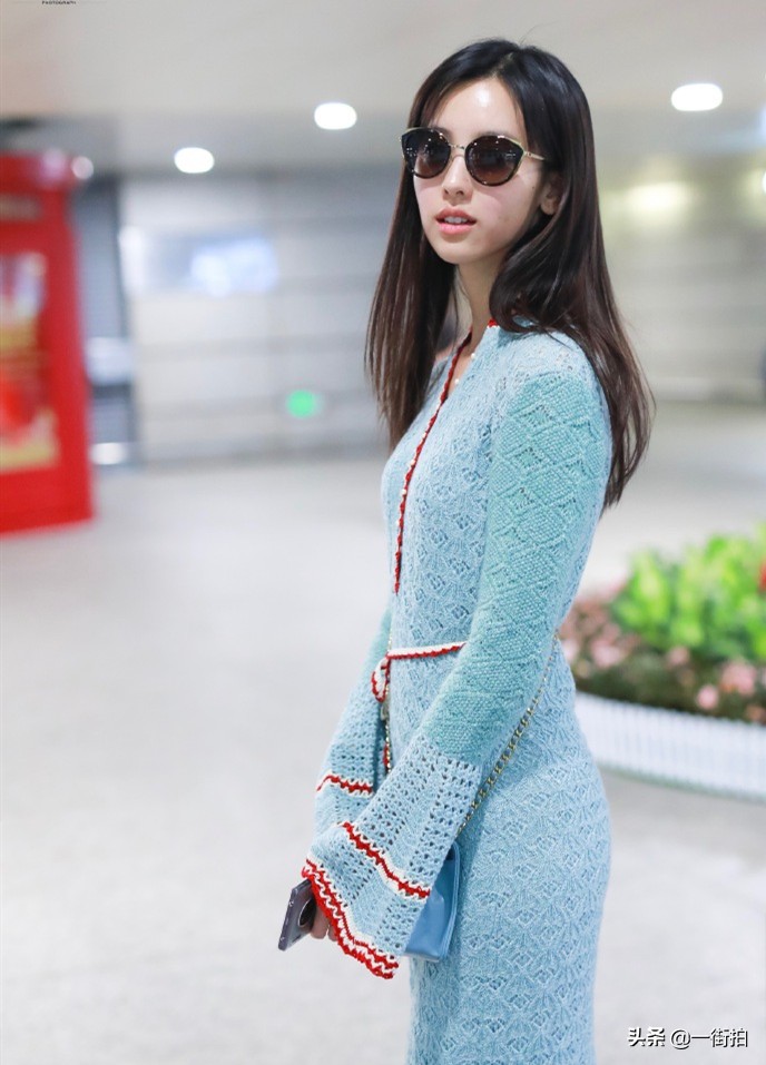 陈都灵全身校服写真图片,陈都灵学生装写真