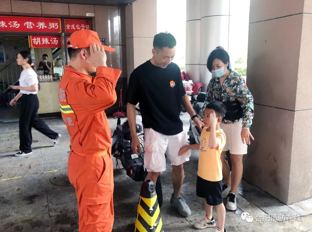 紧急救援第五季消防员,消防员四天三夜抢险排涝后撤离