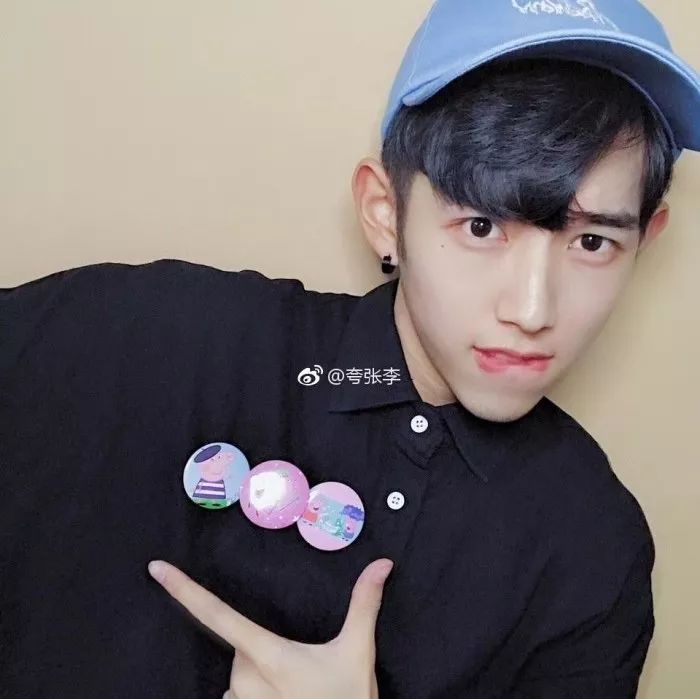 男生头像帅气冷酷霸气漫画图片,帅气头像男生霸气冷酷配上机车