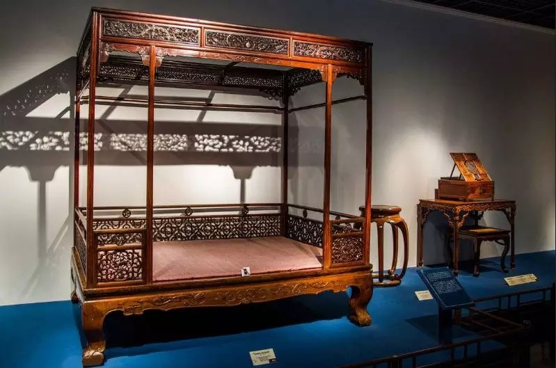 一张床买下来多少钱,一张床的价格800