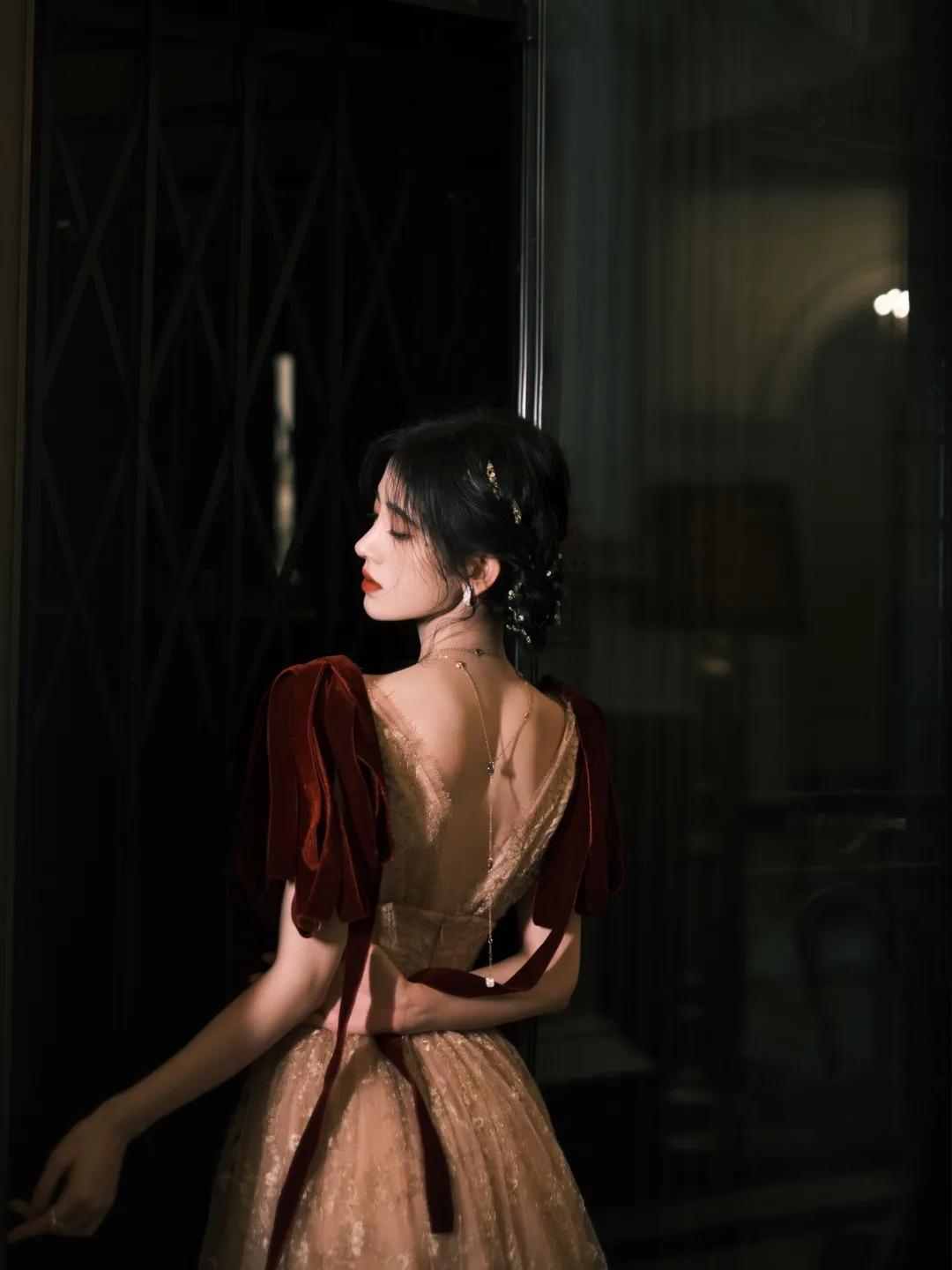 最新明星红毯珠宝,女明星红毯封神造型礼服