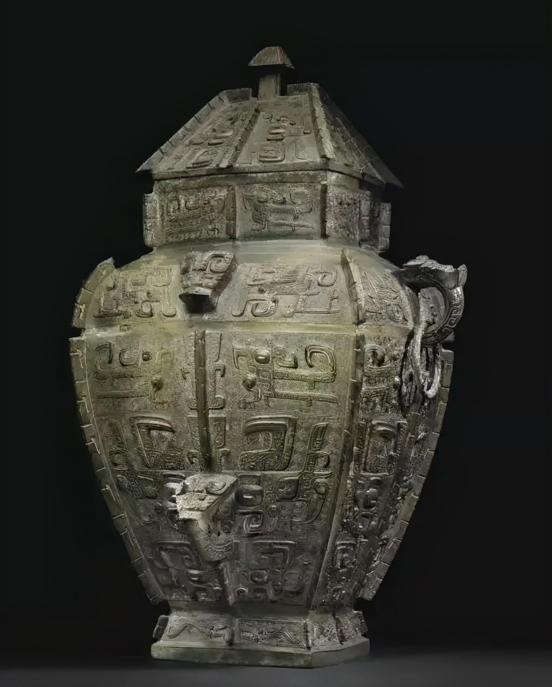 商代鸟兽纹觥,纽约战报