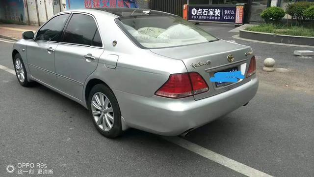 茂名06年皇冠3.0沙龙版二手车价格,06年3.0皇冠新车多少钱