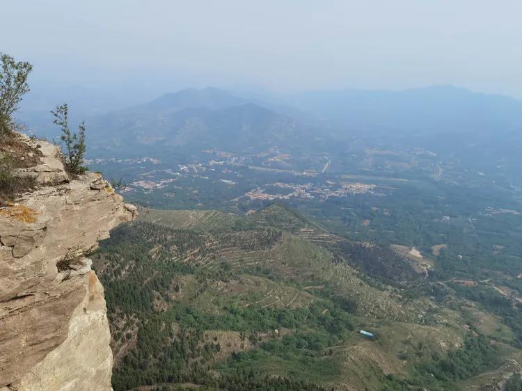 济南灵岩大佛山景区,济南灵岩寺大佛风景区