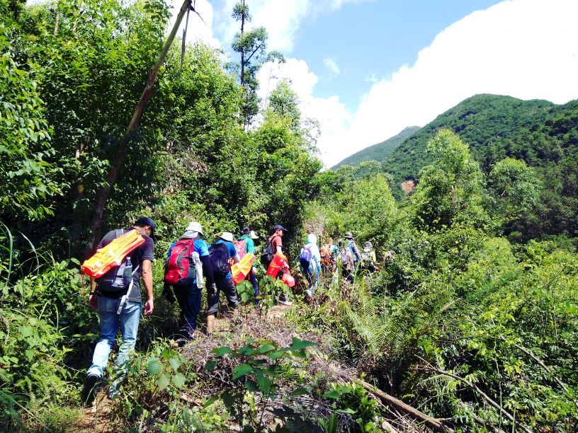 7月7日山间一潭水,悠游无夏日,狮子头莲花坑溯溪游泳开炉腐败