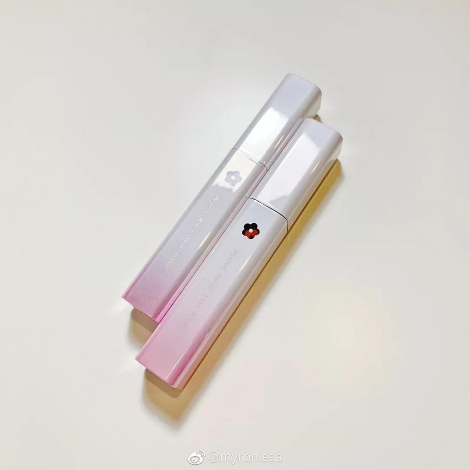 快买了这只口红来人间水蜜桃学院报道!