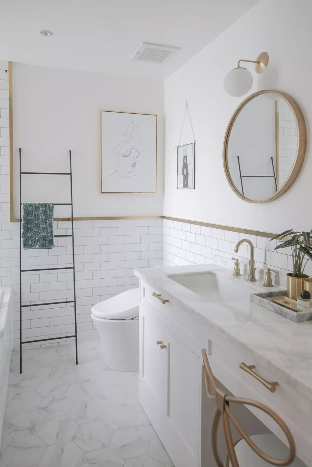 卫生间小毛巾架用哪种,卫生间打孔挂毛巾架会影响防水吗