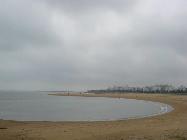 一个人在海边玩一天,一个人在海边怎么玩