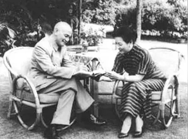 蒋介石暮年的尴尬难言：尿袋傍身，夫妻险失和，洋医加速其死亡