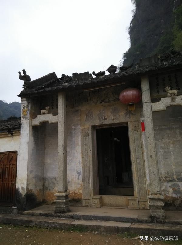 大门不对直冲路不种树，农村这些习俗并非迷信，而是为了居住安全