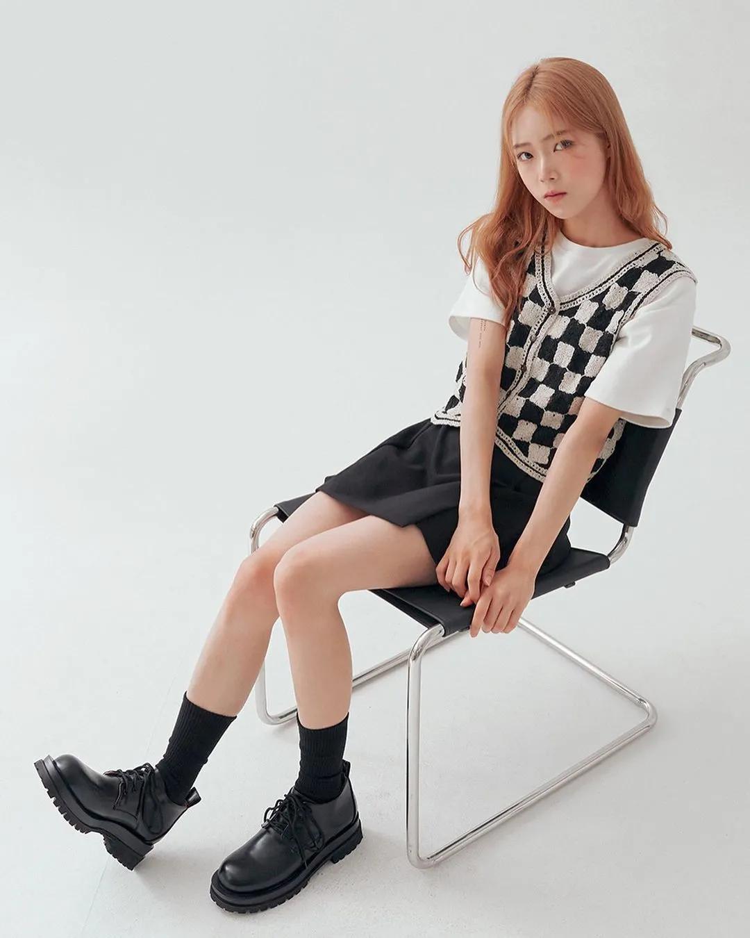 明星同款针织衫日常穿搭,秋天衣服推荐女毛衣