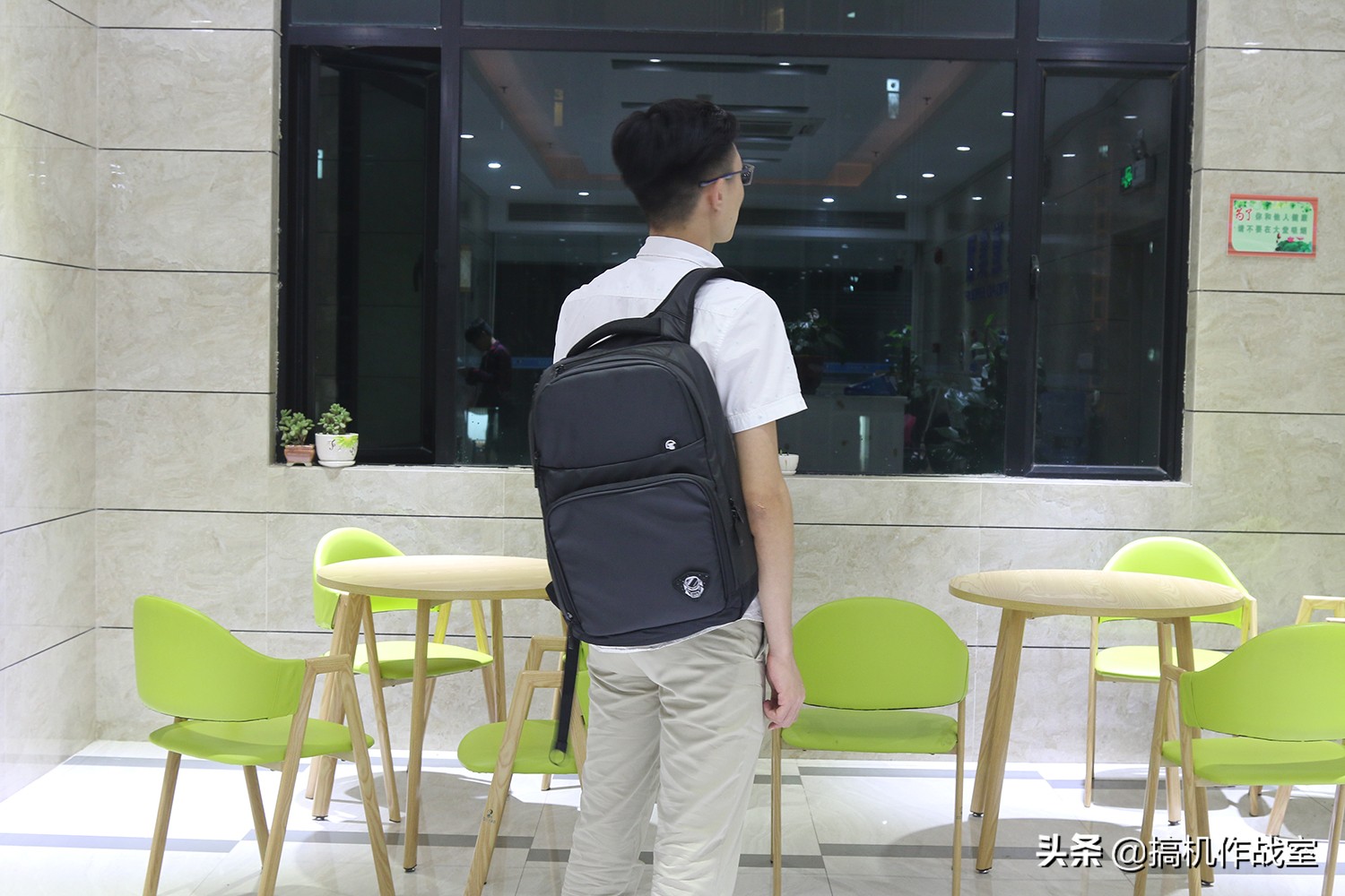 和女友用同款背包是什么感觉？这么会买包，会被夸上天的