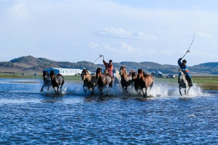 内蒙古赤峰旅游攻略路线推荐,自驾游内蒙古赤峰旅游攻略