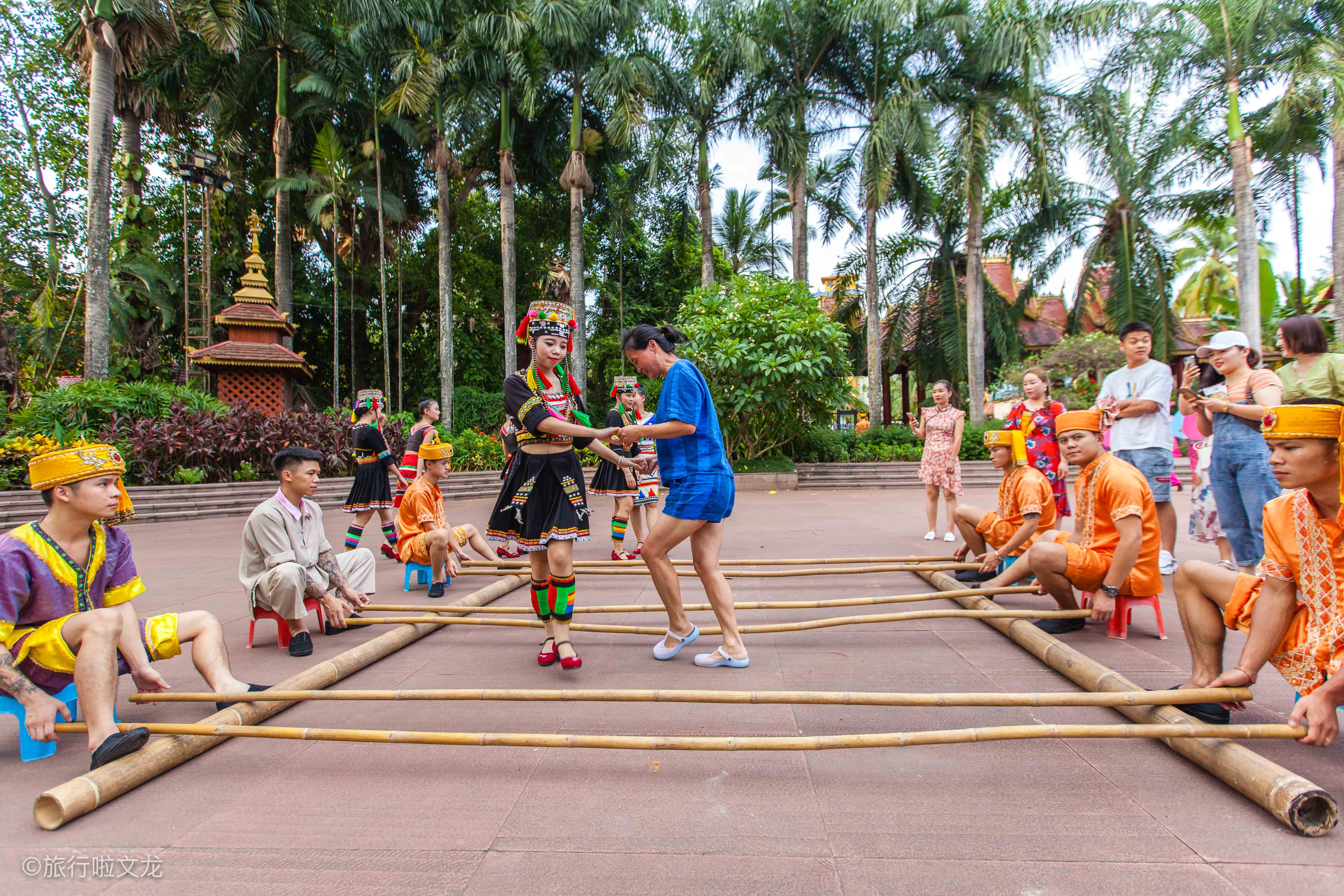 西双版纳旅游曼听公园人多吗,西双版纳怎么去曼听公园