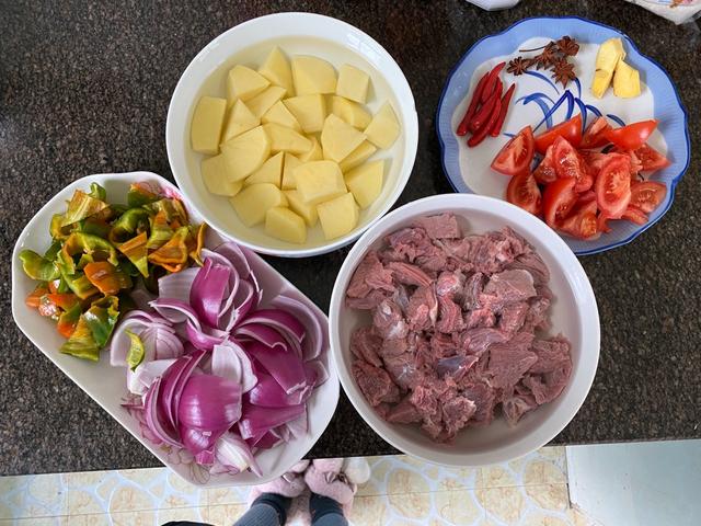 番茄土豆清炖牛肉放哪些调料,土豆番茄牛肉的家常做法宝宝