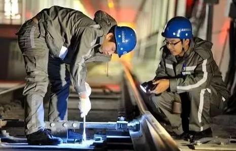 为什么技术含量低工资低,为什么现在技术工工资那么低