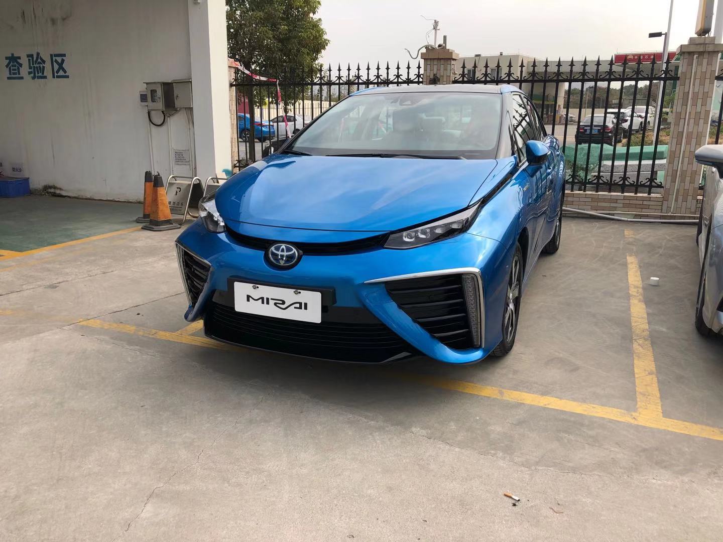 不加油的氢能源汽车,不加油不充电的新能源车