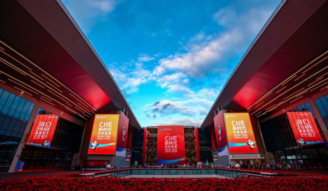 达沃斯探营蒙牛代表中国乳业出席,蒙牛总裁卢敏放乳业大会讲话