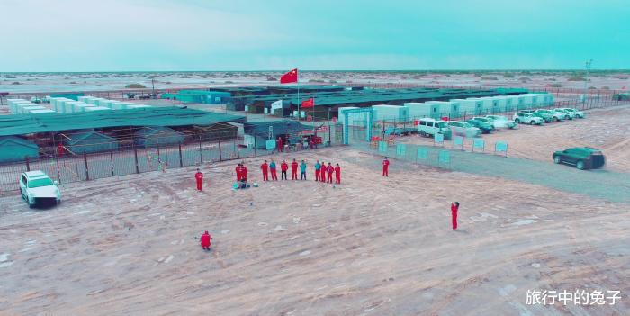 塔克拉玛干沙漠重现生机,塔克拉玛干沙漠可以变绿洲吗