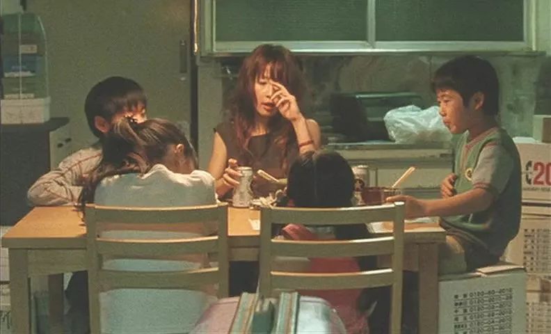 被“幽禁”的黑户孩子，到死了还无人知晓，不敢看第二遍