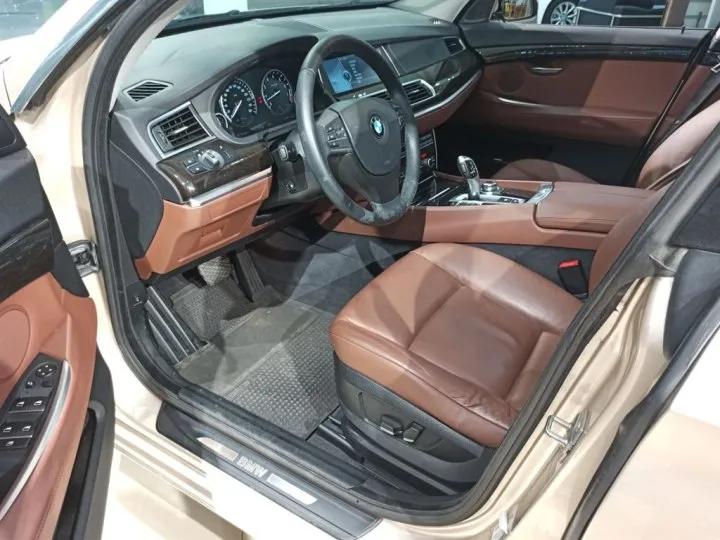 2012年宝马535gt典雅,2015款宝马535gt豪华