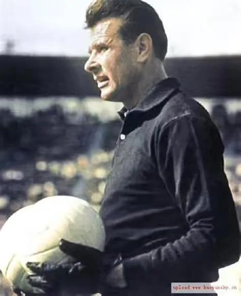 2020足球最佳十一人,现役足球最佳十一人