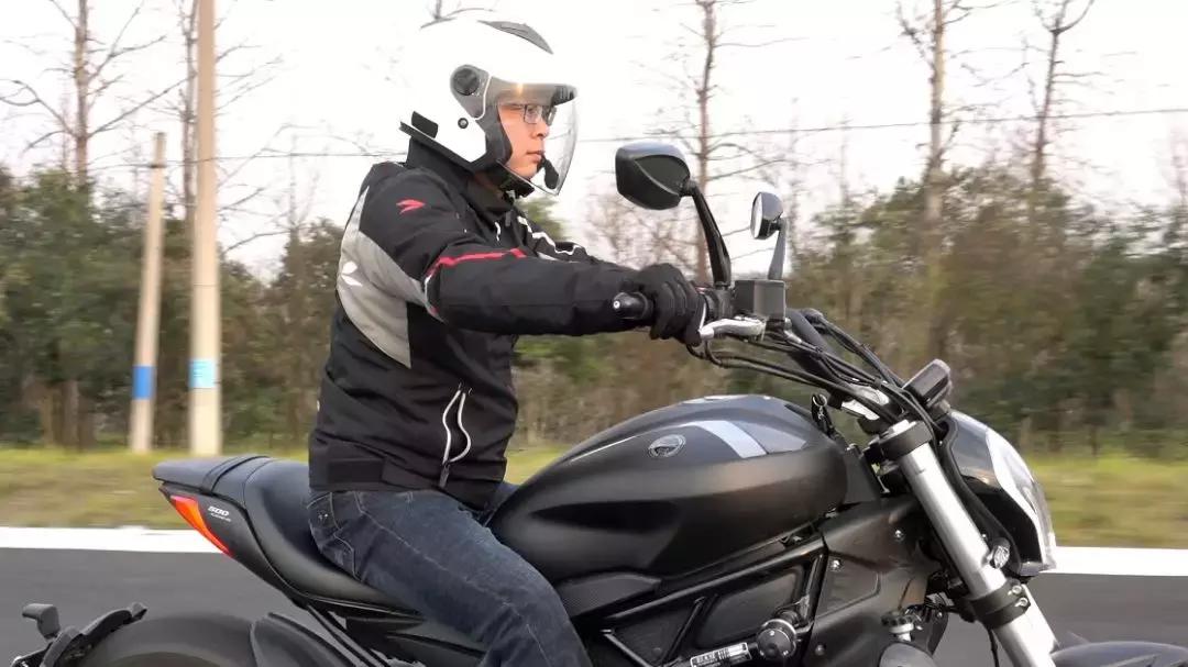 贝纳利502测评骑士网,国产大魔鬼贝纳利502c