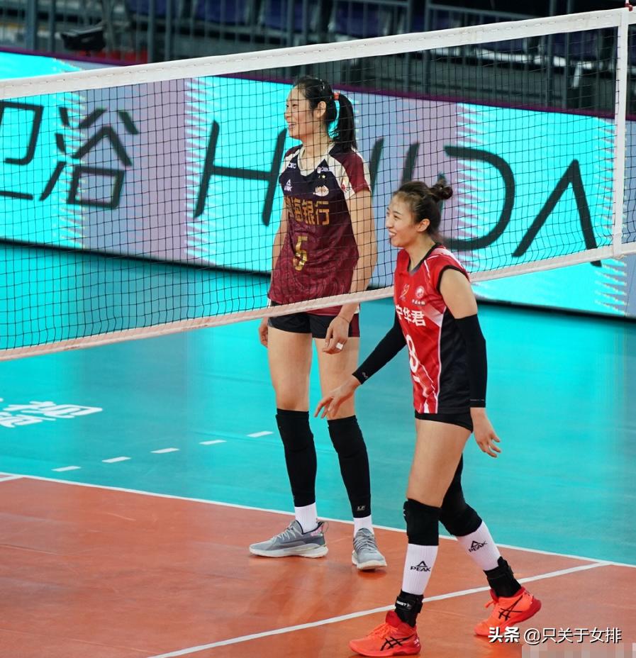 详解女排运动装备，越了解越心疼，颜妮成示范，朱婷令人欣慰