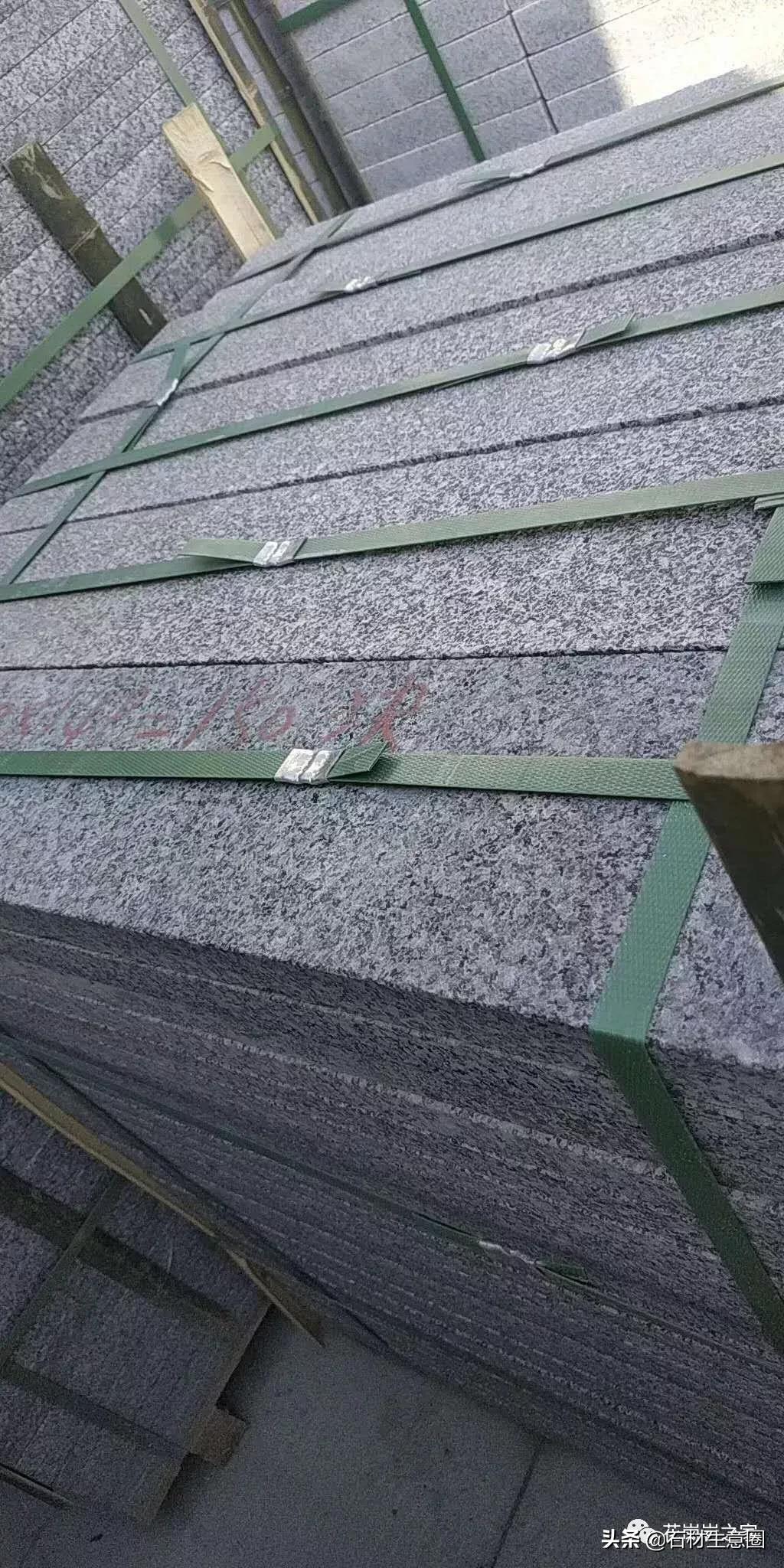 黑色花岗岩辐射大吗,深褐色花岗岩石材