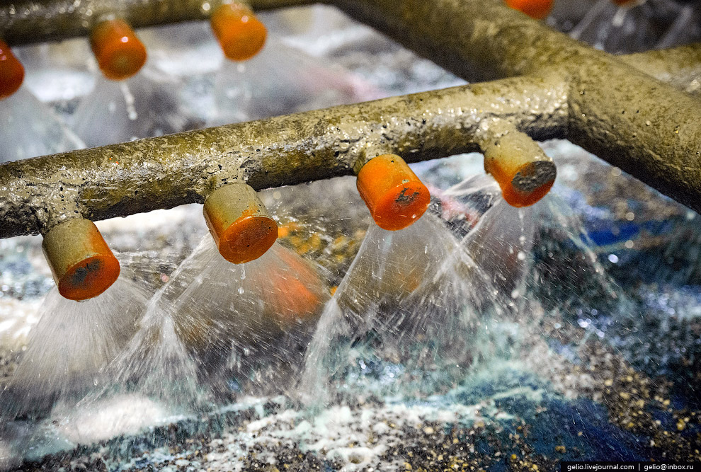 去俄罗斯挖金矿怎么样,真实钻石开采出来的样子