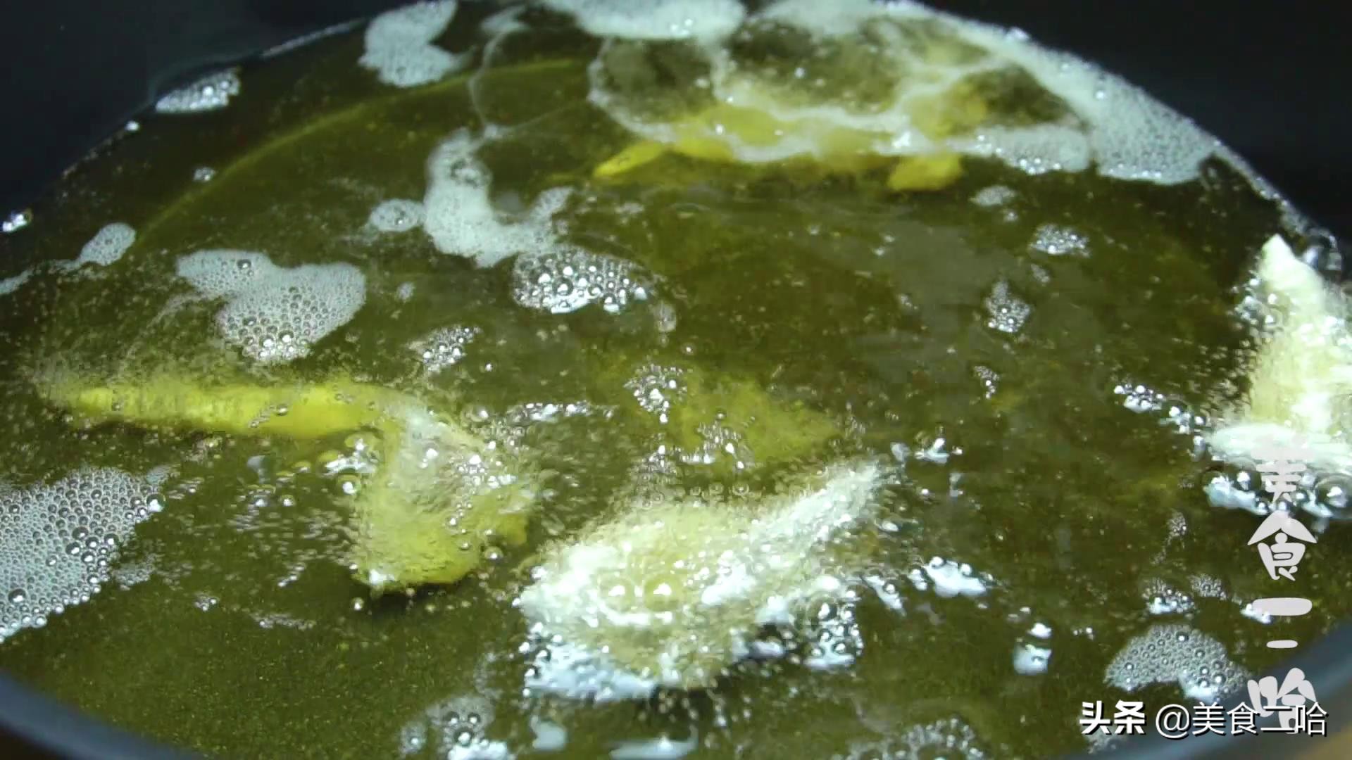 自从知道蘑菇可以这样吃，我家一周吃5次，酥香咸脆，比吃肉过瘾