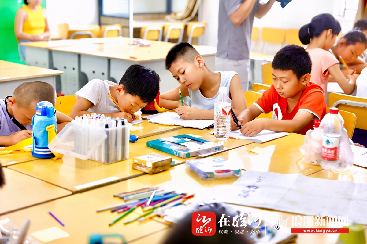 22个沂蒙娃参与创作《沂蒙田野实践》获中国“最美的书