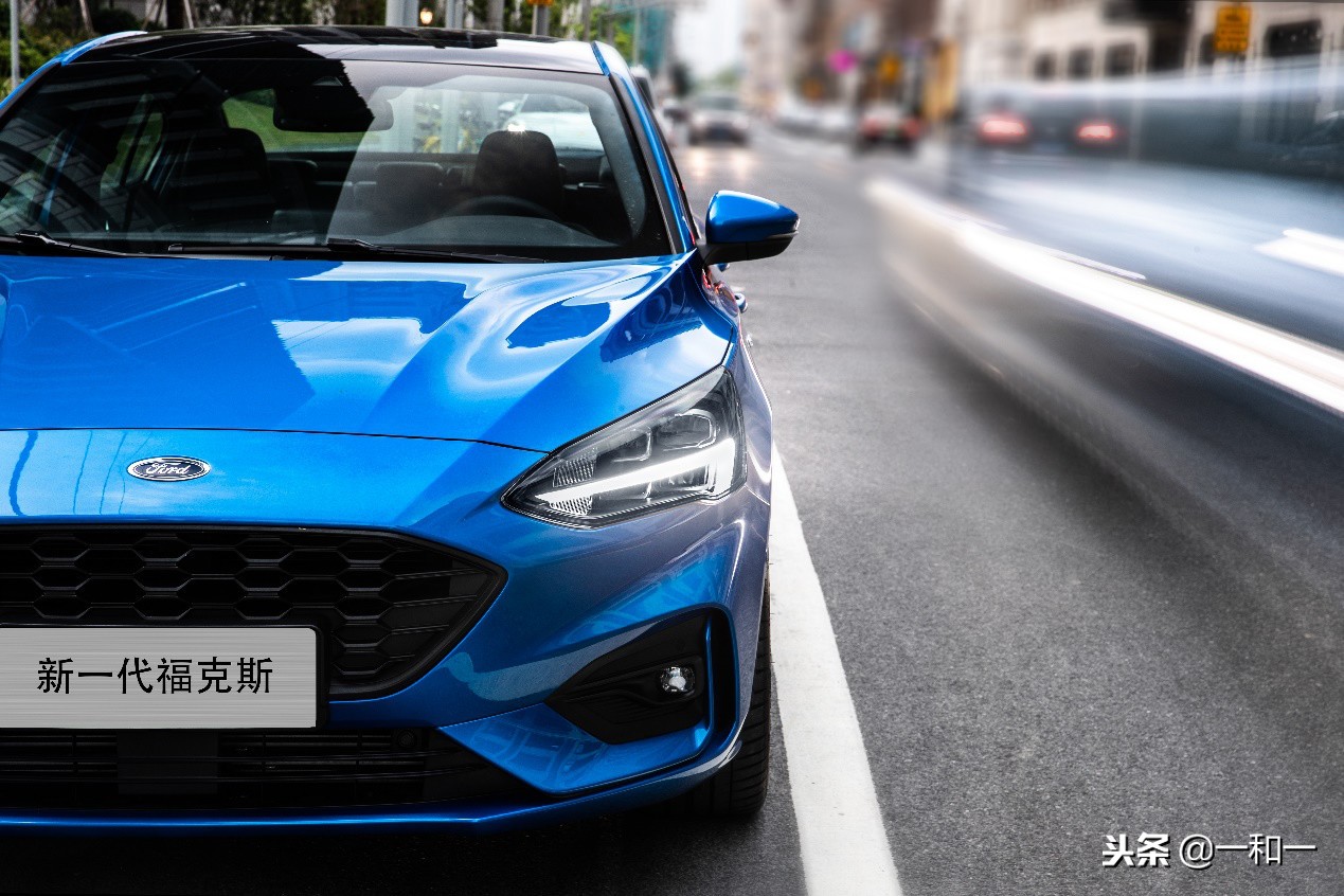 新一代福克斯试驾体验,新福克斯怎么看自己车是哪一款